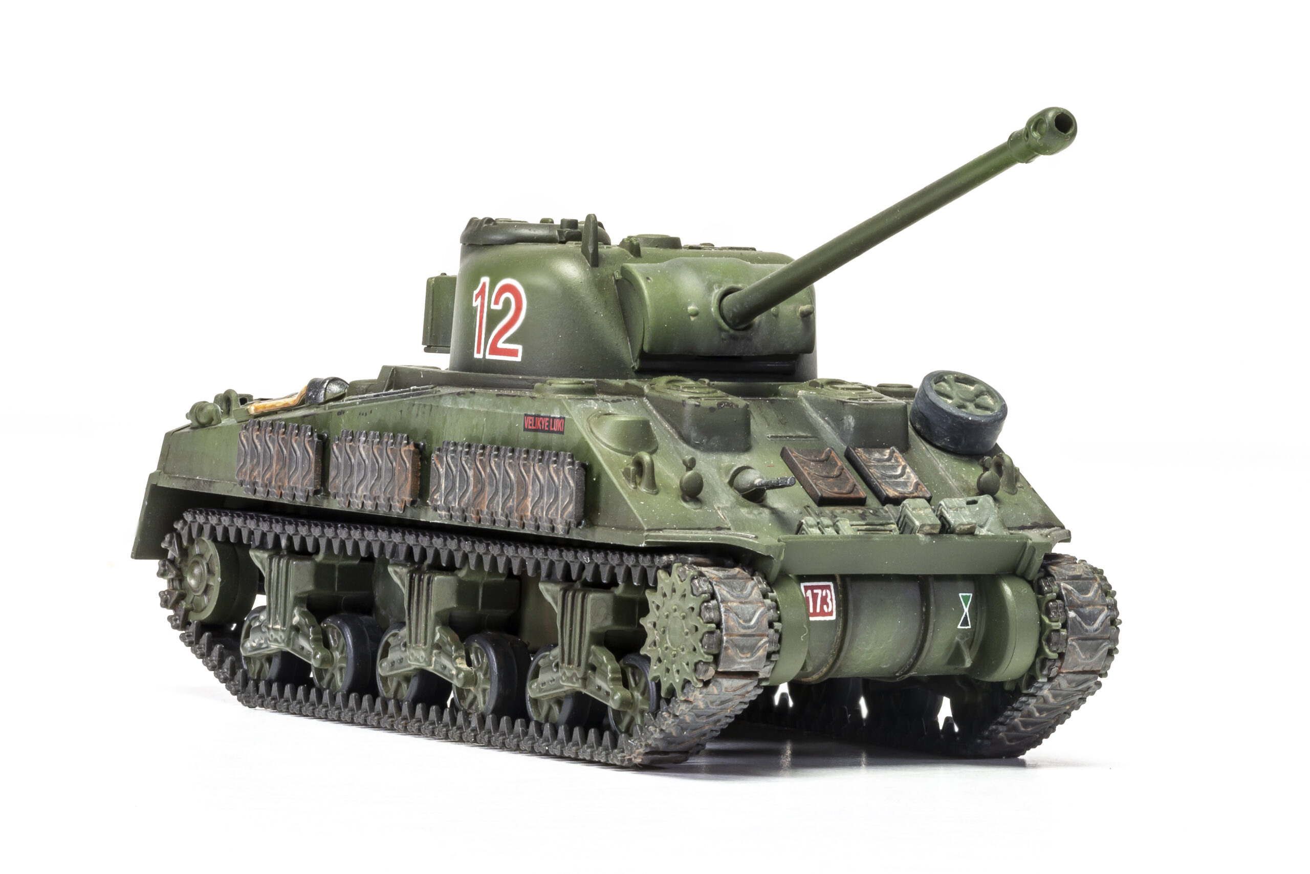 Airfix A02341 Sherman Firefly - Image 7