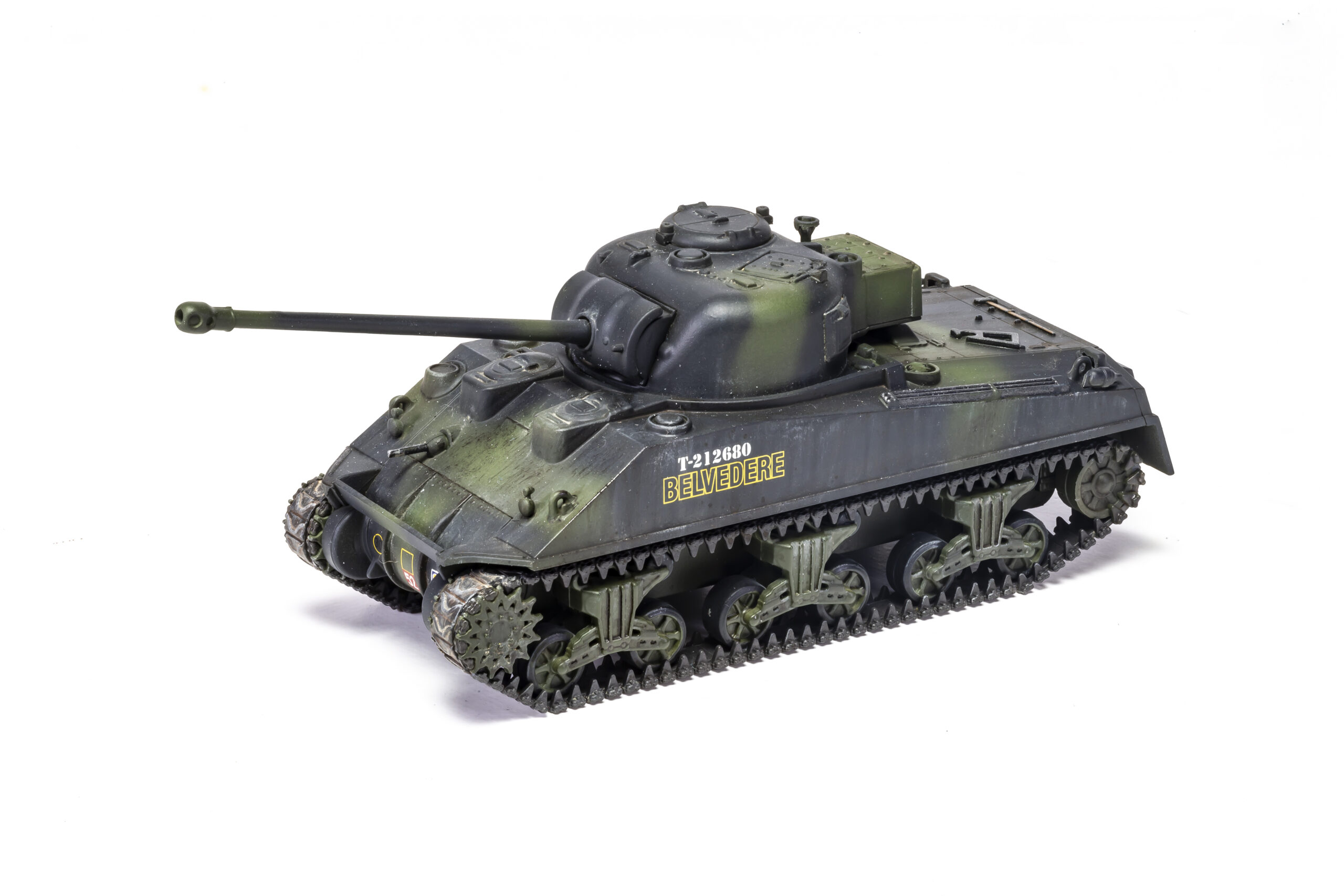 Airfix A02341 Sherman Firefly - Image 2